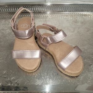 UGG Rynell Sandal, Rose Gold Metallic,  Size 6